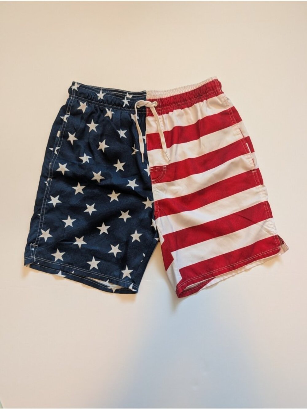 Old Navy American Flag 7" Inseam Swim Trunks Men's Sz Small Red White Blue